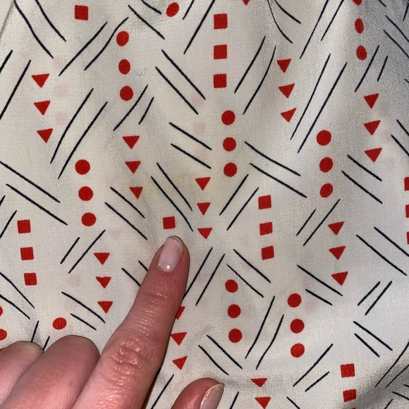 Patterned White Dress with Zippers Size: Medium - Picture 4 of 4